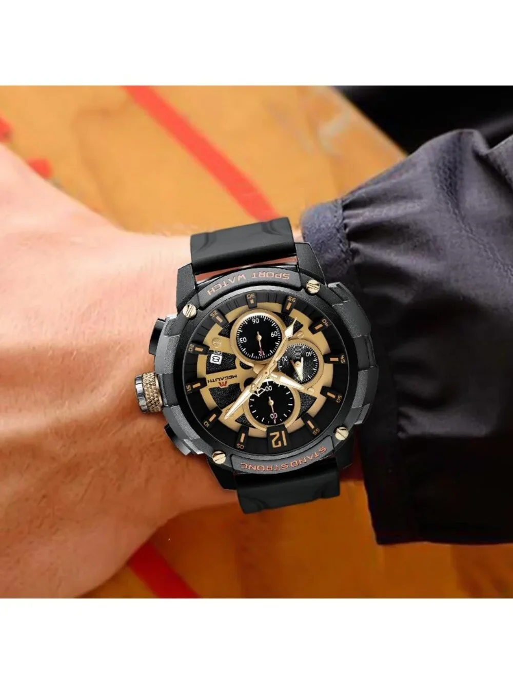 Men's Gold Analog Quartz Heavy Duty Waterproof Chronograph Luminous Wrist Watch